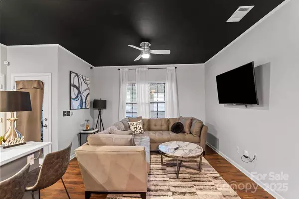 9408 Hamel ST, Charlotte, NC 28215