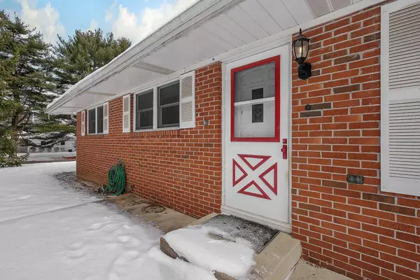 11 Clover Court, Granville, OH 43023