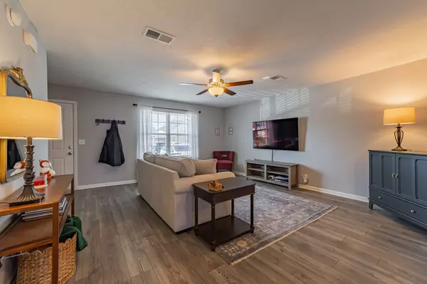 3427 Donerail Cir, Murfreesboro, TN 37128