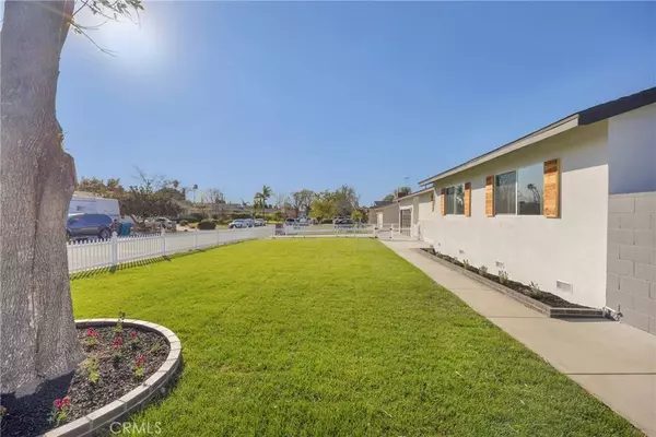 13001 Palomar WAY, Santa Ana, CA 92705