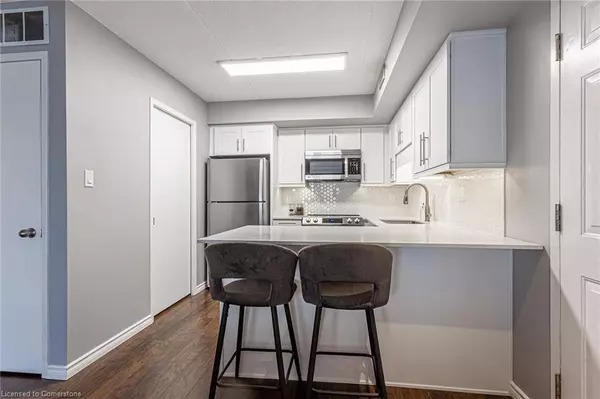 2010 Cleaver Avenue #103, Burlington, ON L7M 4C1