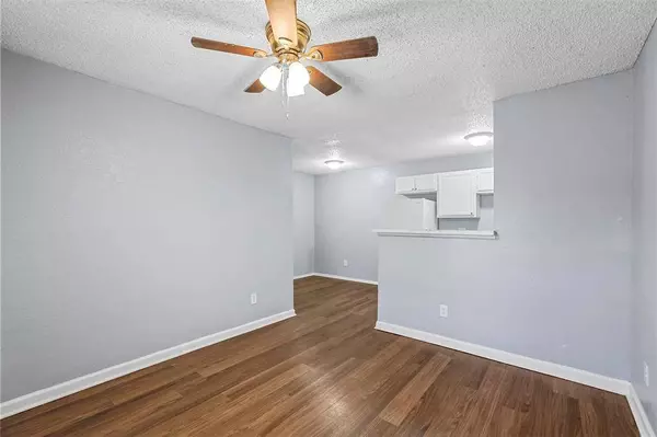 111 E Rogers, Arlington, TX 76011