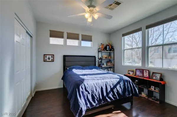 9304 Longhorn Falls Court, Las Vegas, NV 89149