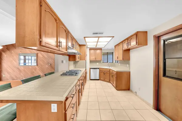 3746 S Woodland Street, Visalia, CA 93277