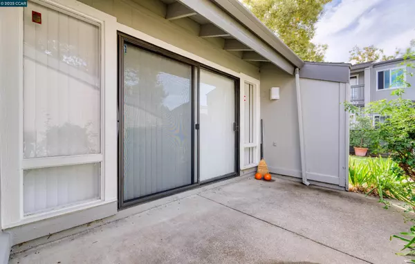 1215 Kenwal Rd #D, Concord, CA 94521