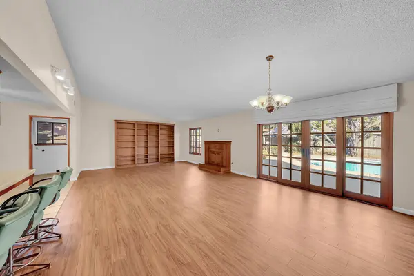 3746 S Woodland Street, Visalia, CA 93277