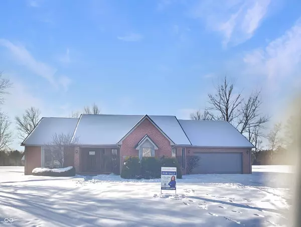67 Bittersweet CT, Seymour, IN 47274