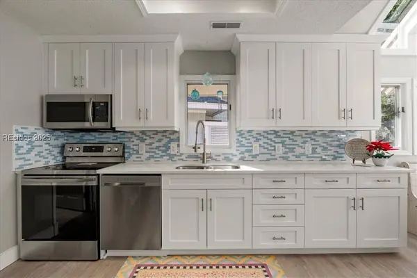 98 Shell Ring RD, Hilton Head Island, SC 29928