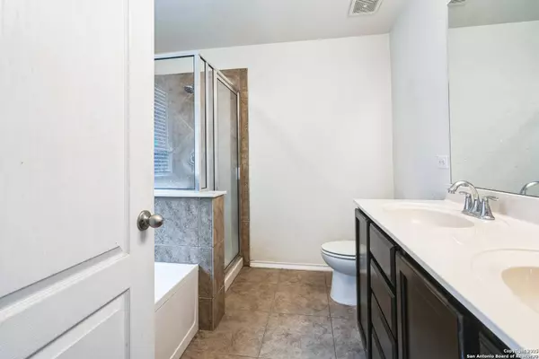 13612 SUNGROVE VW, San Antonio, TX 78245-3230