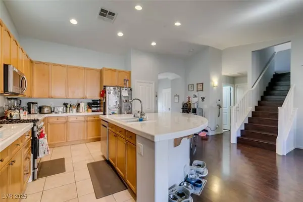 9304 Longhorn Falls Court, Las Vegas, NV 89149