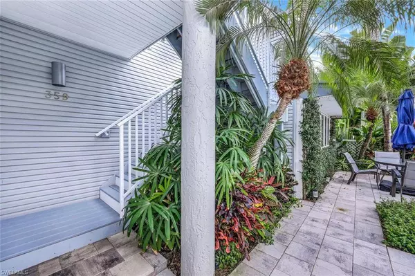 359 2nd ST S, Naples, FL 34102