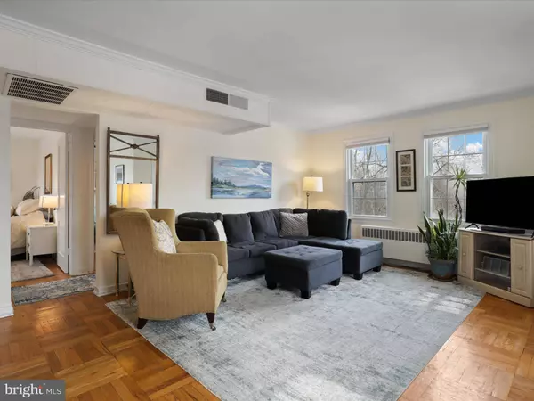 6611 E WAKEFIELD DR #C1, Alexandria, VA 22307