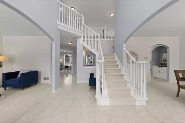 610 Spruce Court, Oswego, IL 60543