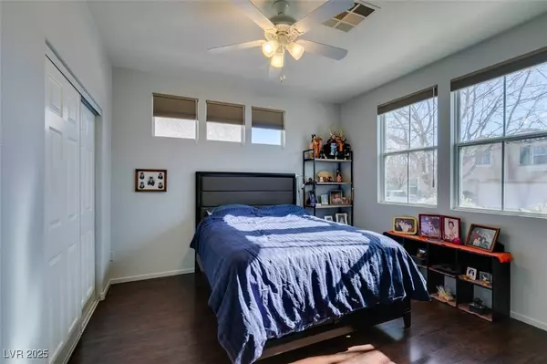 9304 Longhorn Falls Court, Las Vegas, NV 89149