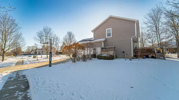 896 London LN, Valparaiso, IN 46383