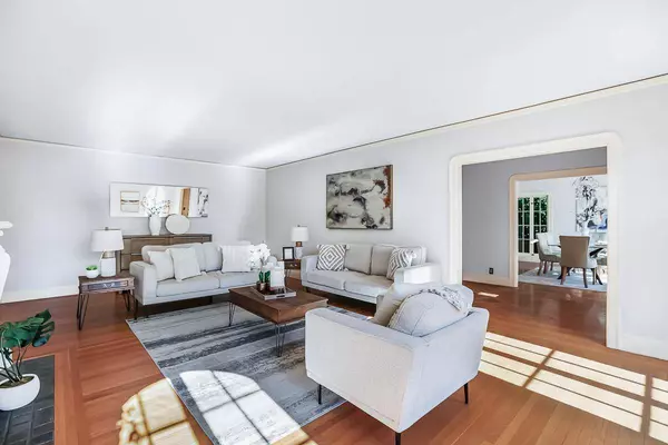 818 Northvale RD, Oakland, CA 94610