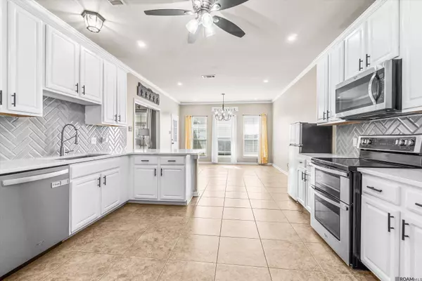 36471 Crestway Ave, Prairieville, LA 70769