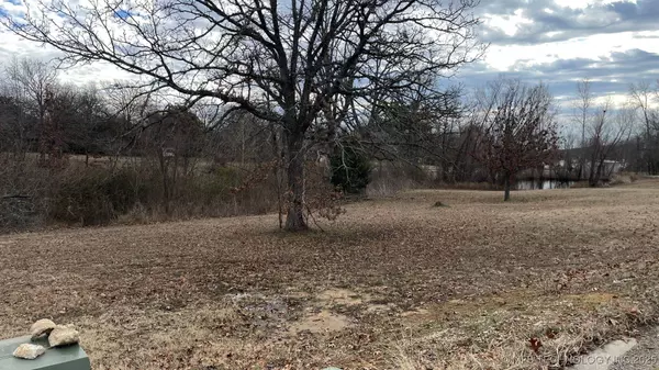 48 Sand Trap DR, Durant, OK 74701