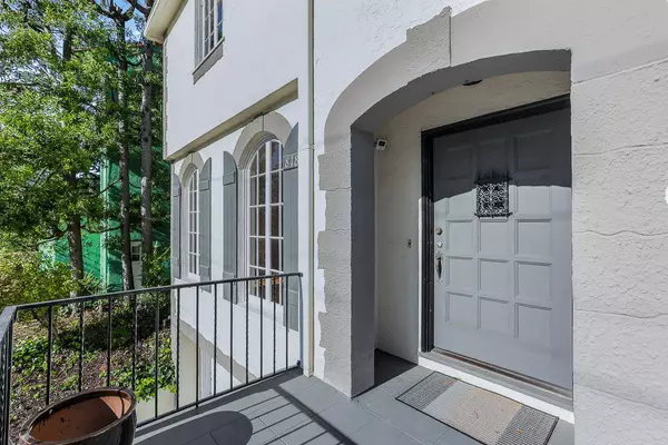 818 Northvale RD, Oakland, CA 94610