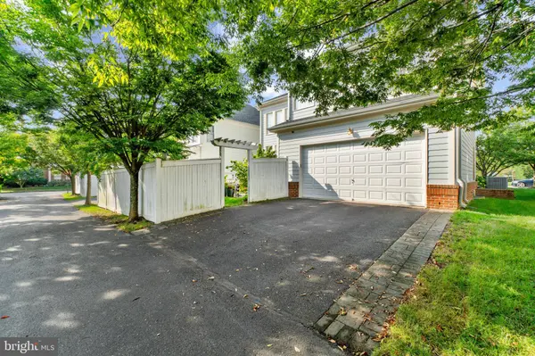 758 PEARSON POINT PL, Annapolis, MD 21401