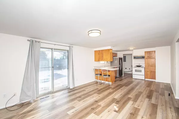 7056 Bascombe Dr, Huber Heights, OH 45424