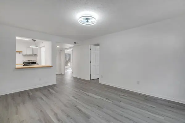 2020 Continental #103, Tallahassee, FL 32304