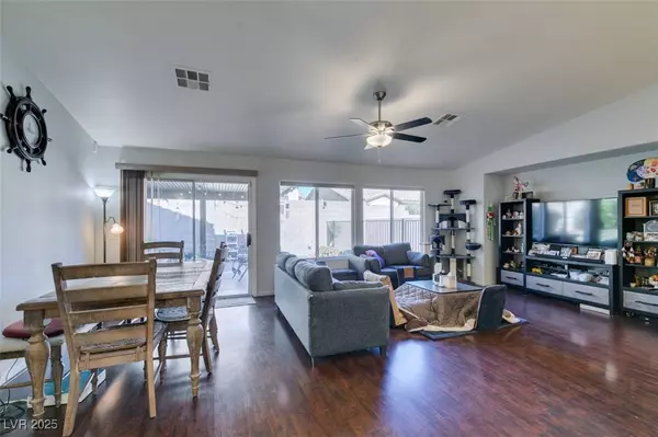 9304 Longhorn Falls Court, Las Vegas, NV 89149