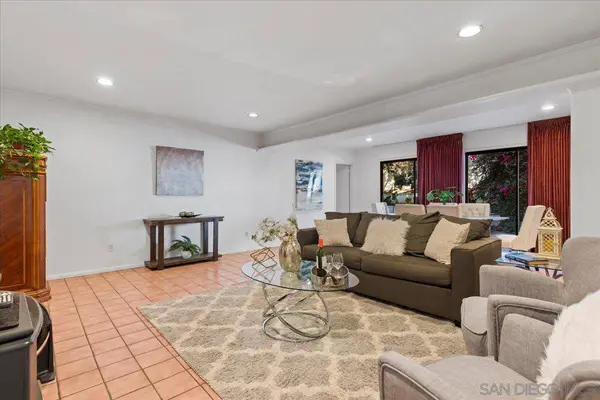 4894 Mount Elbrus Dr, San Diego, CA 92117