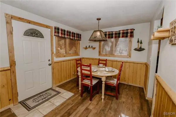 844 Victoria, Sugarloaf, CA 92386