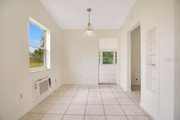 1074 EAGLES NEST AVE, Deltona, FL 32725