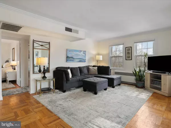 6611 E WAKEFIELD DR #C1, Alexandria, VA 22307