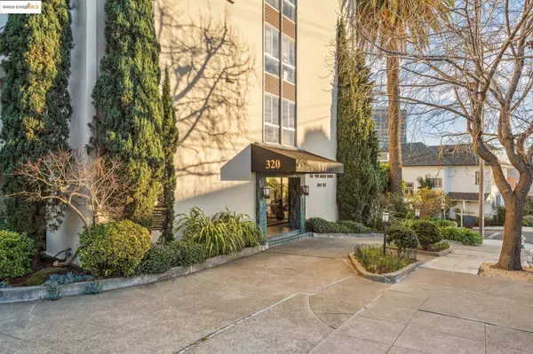 320 Lee Street #402, Oakland, CA 94610