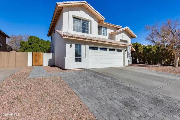 5664 W PONTIAC Drive, Glendale, AZ 85308