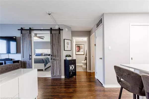 2010 Cleaver Avenue #103, Burlington, ON L7M 4C1