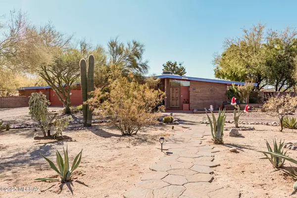 1465 W Chapala Drive, Tucson, AZ 85704