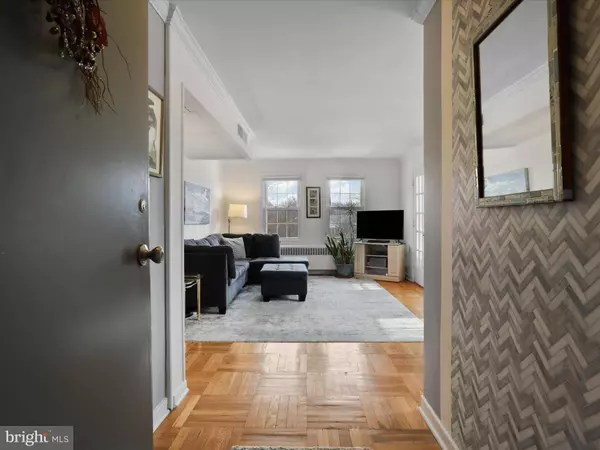 6611 E WAKEFIELD DR #C1, Alexandria, VA 22307