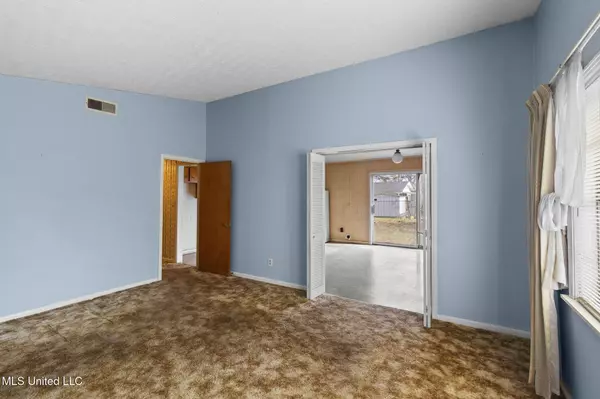 1303 Post Road, Clinton, MS 39056