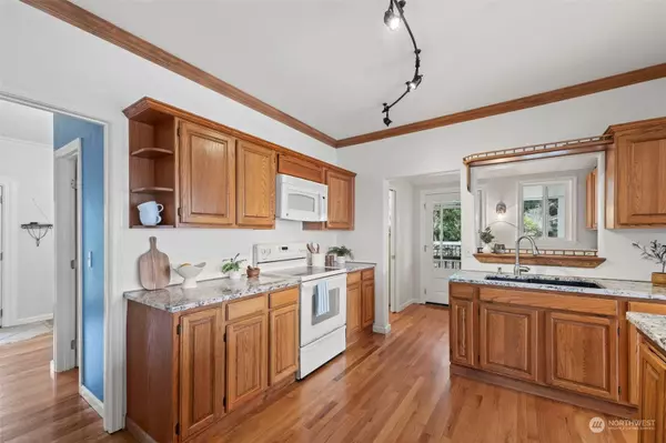 16620 11th AVE NW, Lakebay, WA 98349