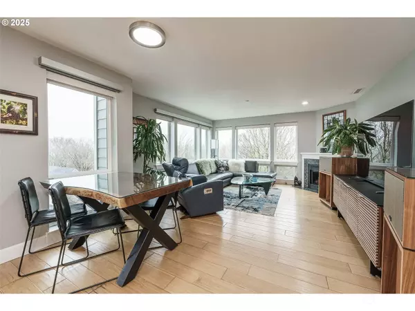 520 SE Columbia River DR #316, Vancouver, WA 98661