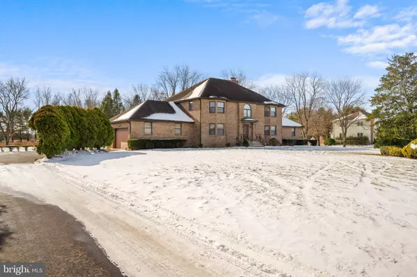 4451 E CHESTNUT AVE, Vineland, NJ 08361