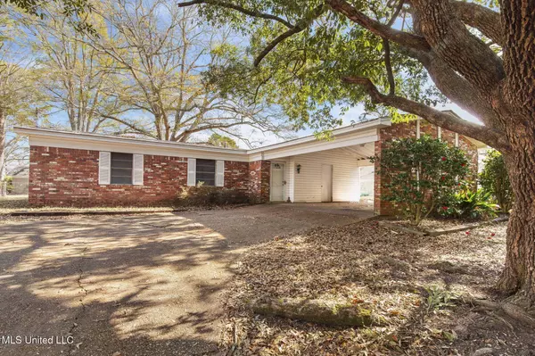 1303 Post Road, Clinton, MS 39056