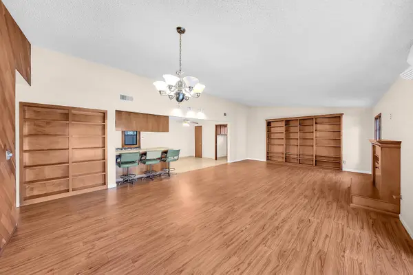 3746 S Woodland Street, Visalia, CA 93277