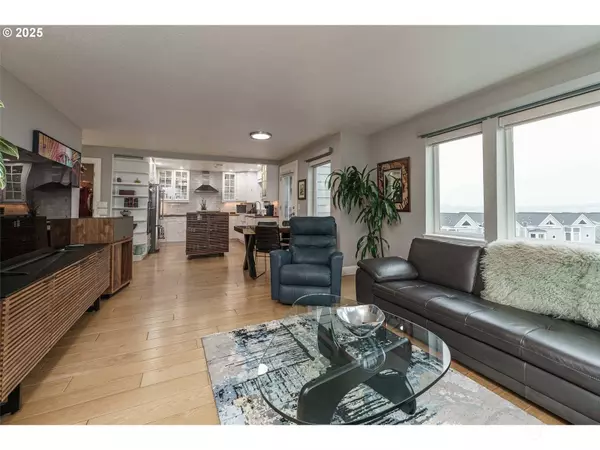 520 SE Columbia River DR #316, Vancouver, WA 98661