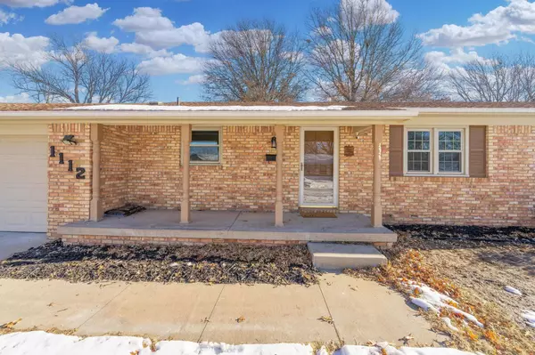 1112 S Apache, Wichita, KS 67207