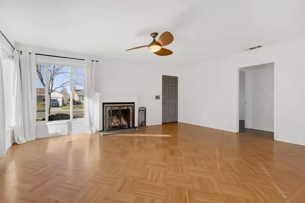 4919 23rd ST, Sacramento, CA 95822