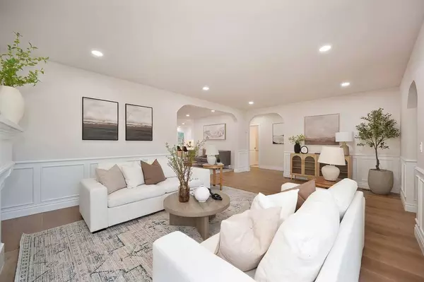 1373 40th ST, Sacramento, CA 95819