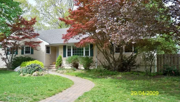 35 Delekas Ave, South Plainfield Boro, NJ 07080