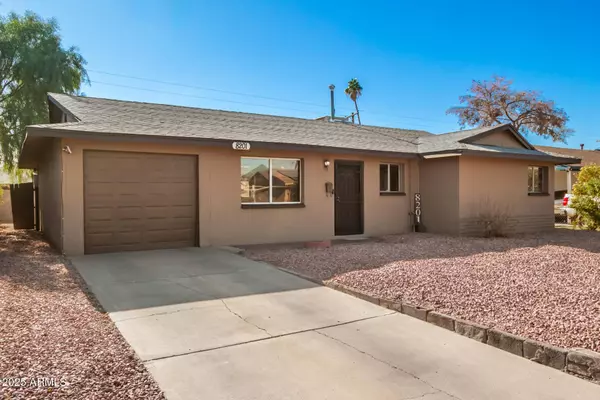 8201 W CLARENDON Avenue, Phoenix, AZ 85033