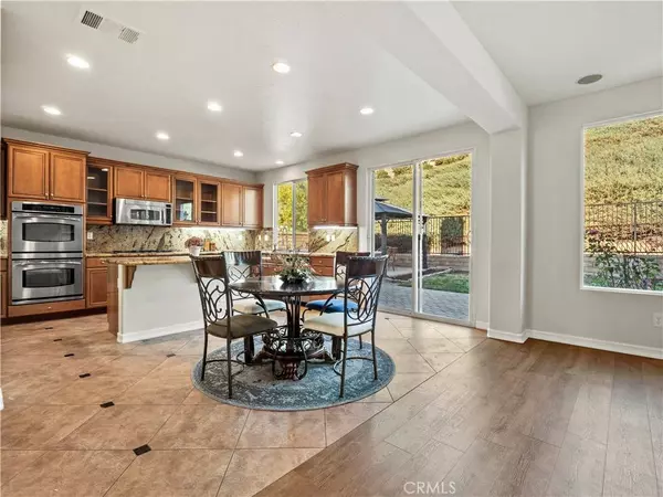 19669 Mathilde LN, Saugus, CA 91350