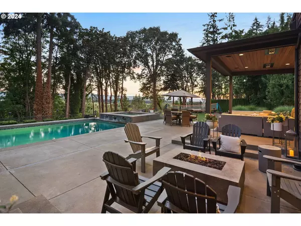 5801 NW 144TH CIR, Vancouver, WA 98685